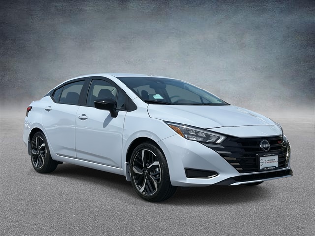 2025 Nissan Versa Sedan SR's photo