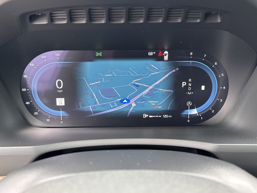 2025 Volvo XC90 Core photo 21