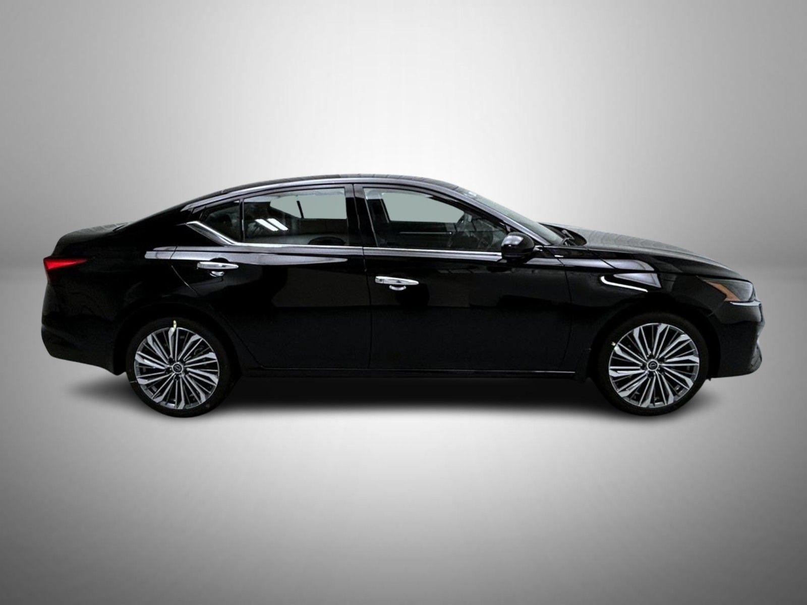 2025 Nissan Altima 2.5 SL photo 4