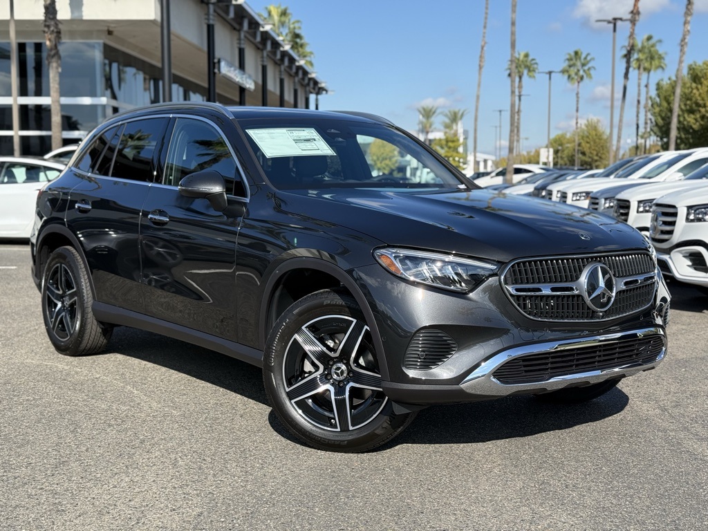 2026 Mercedes-Benz GLC Base's photo