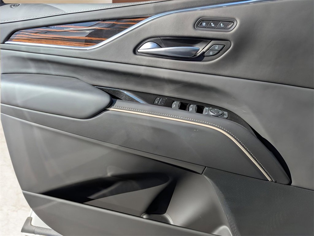2024 Cadillac Escalade Premium Luxury photo 24
