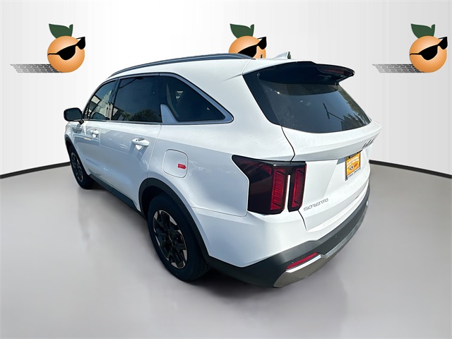 2025 Kia Sorento S photo 5