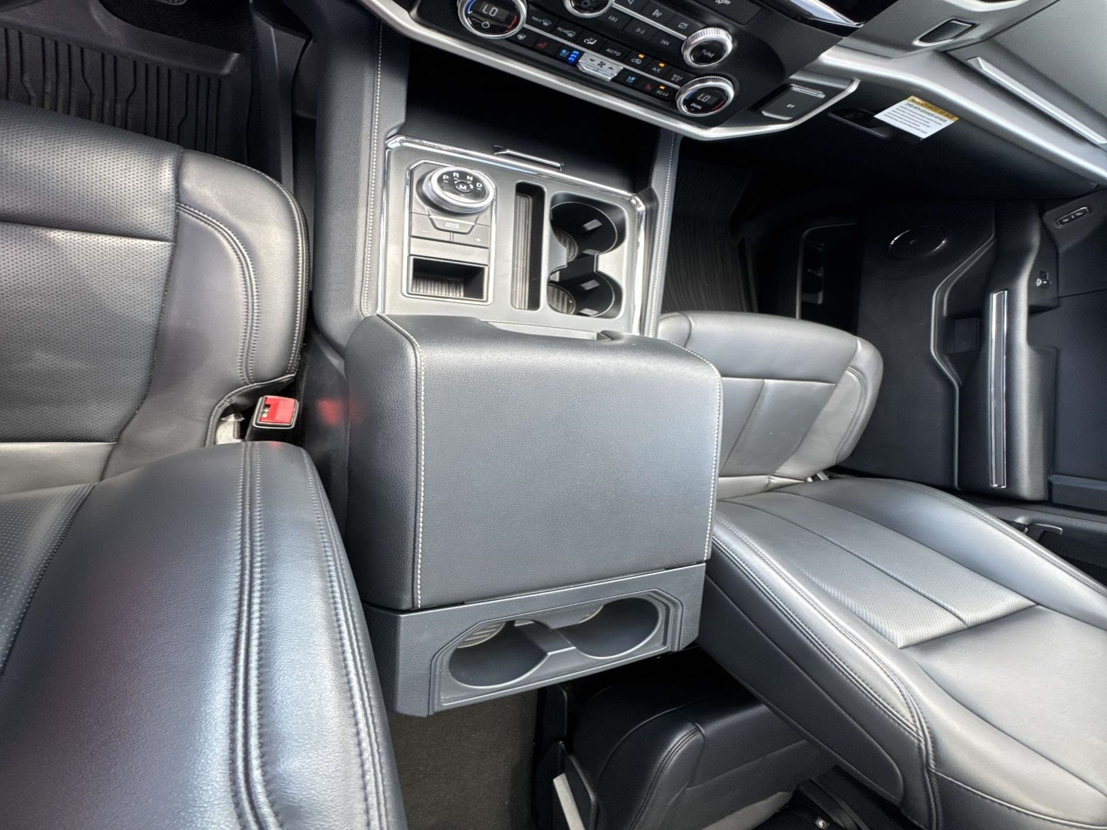 2023 Ford Expedition XLT photo 25