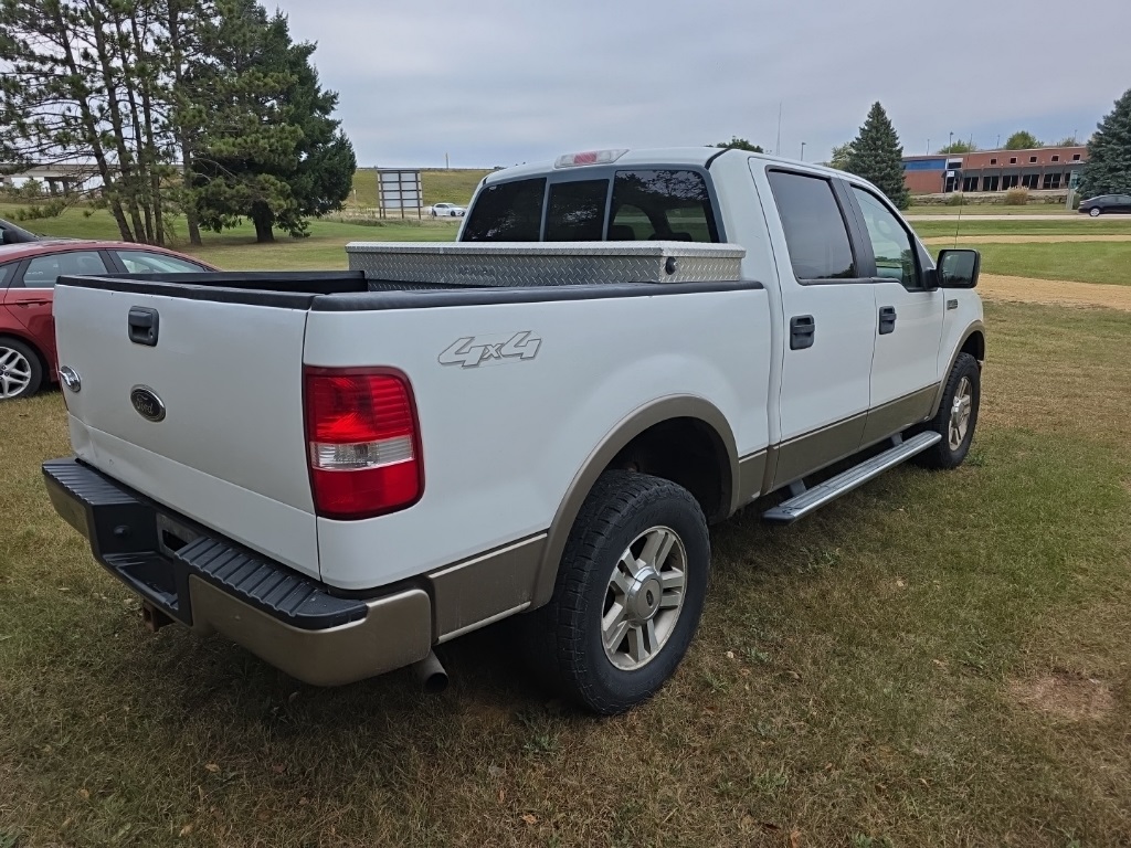 2005 Ford F-150 XLT photo 3