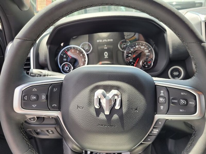 2025 Ram 1500 Big Horn photo 17
