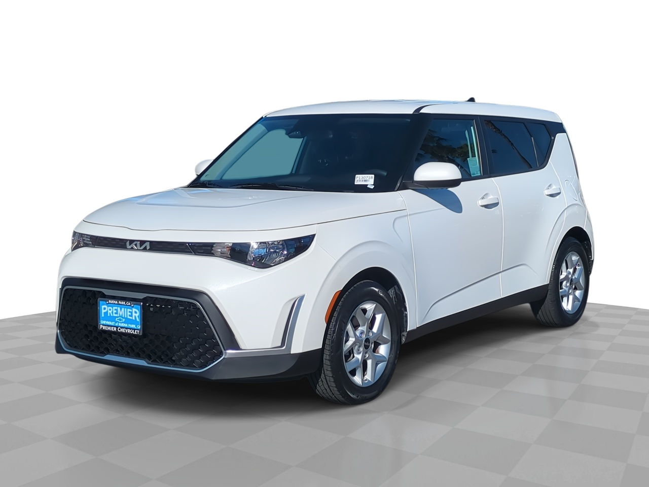 2024 Kia Soul LX's photo
