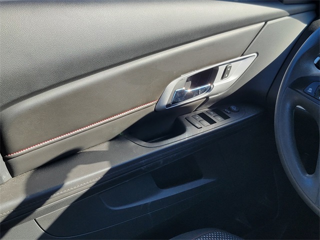 2017 Gmc Terrain SLE photo 24
