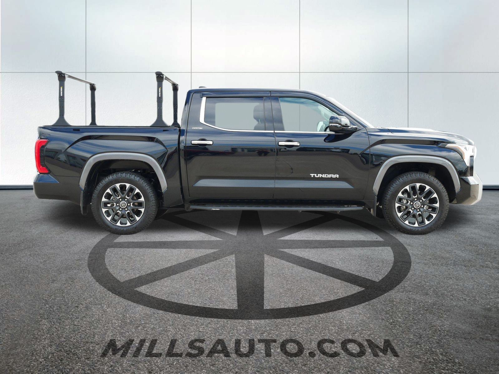 2023 Toyota Tundra Limited photo 6