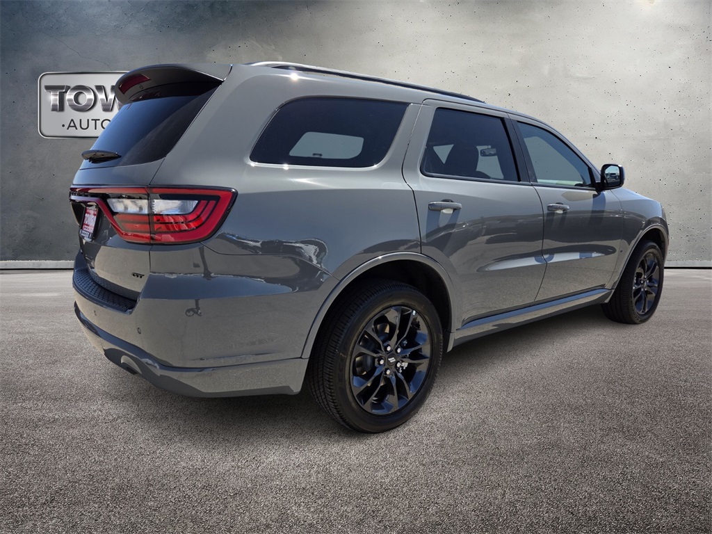 2025 Dodge Durango GT photo 3