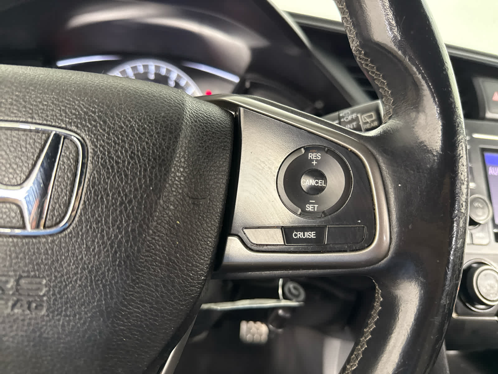 2018 Honda Civic Hatchback Sport photo 25