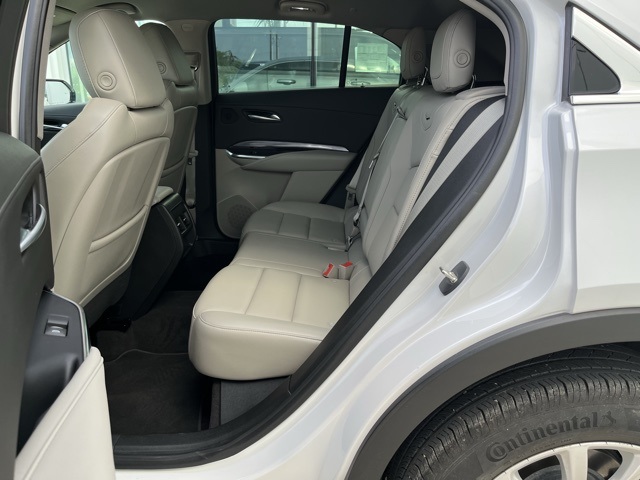 2023 Cadillac XT4 Luxury photo 25