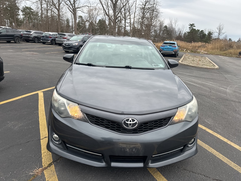 2012 Toyota Camry SE photo 4