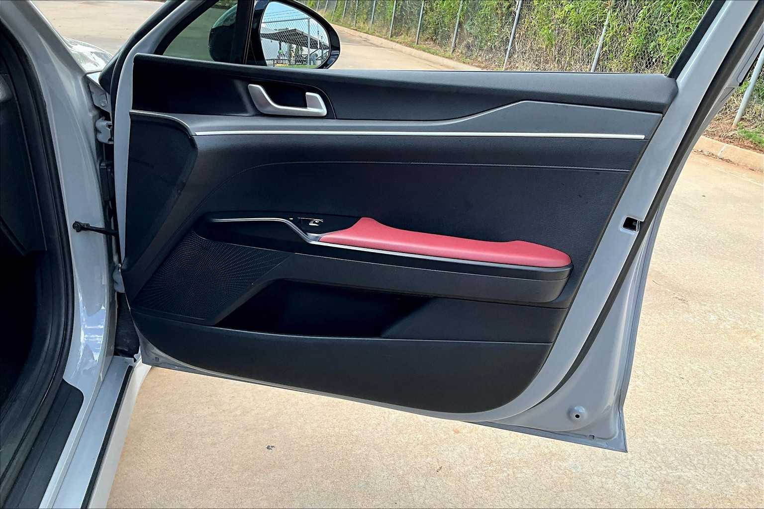 2022 Kia K5 GT-Line photo 25