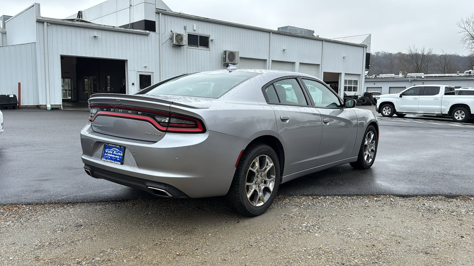 2016 Dodge Charger SXT AWD photo 2