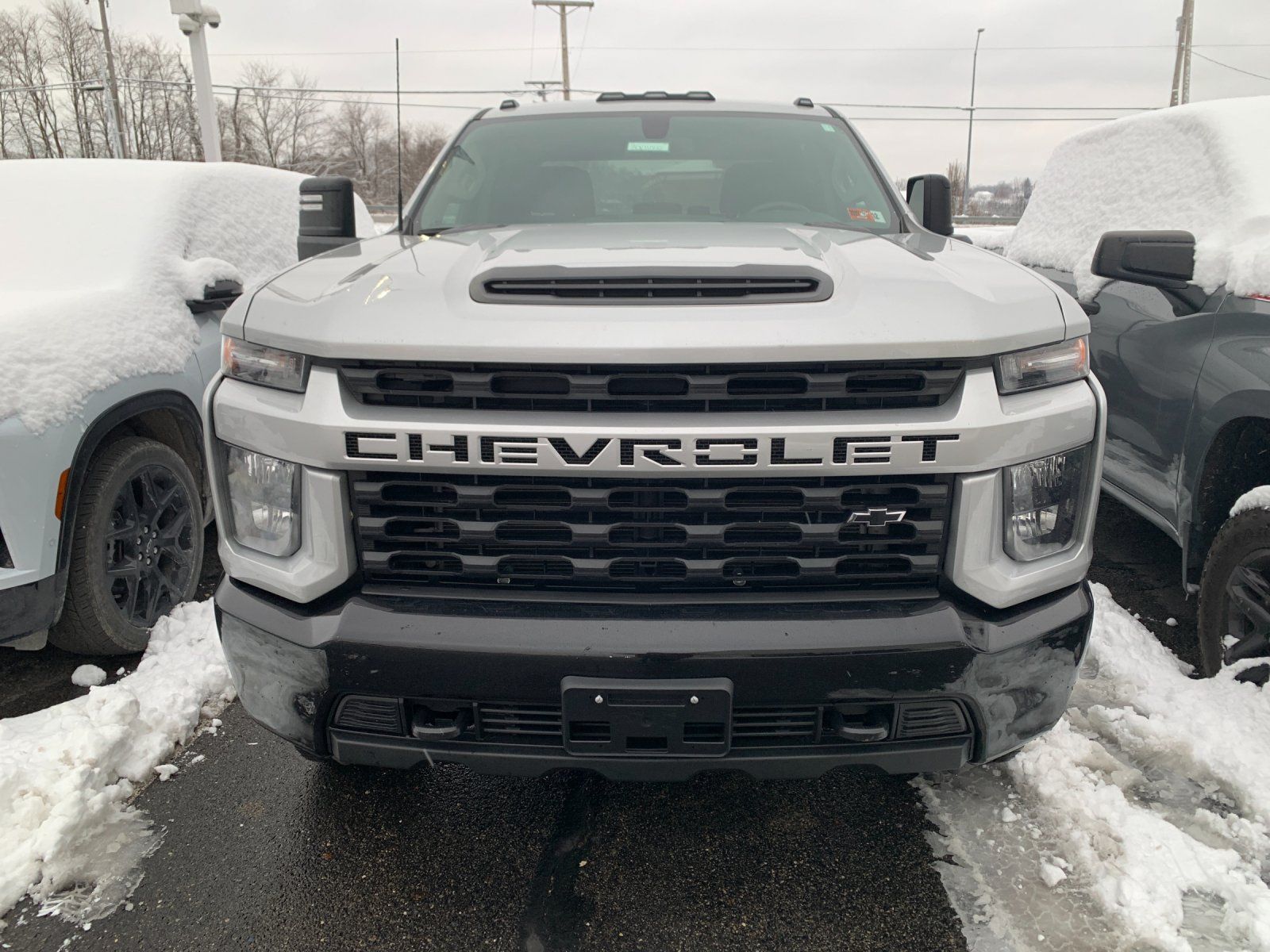 2023 Chevrolet Silverado 2500HD Custom photo 4