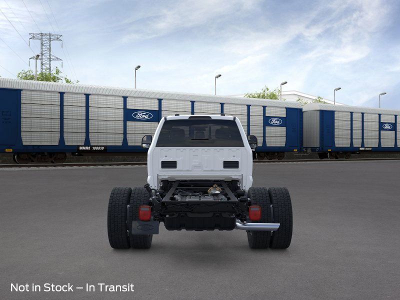 2025 Ford F-450 XL photo 3