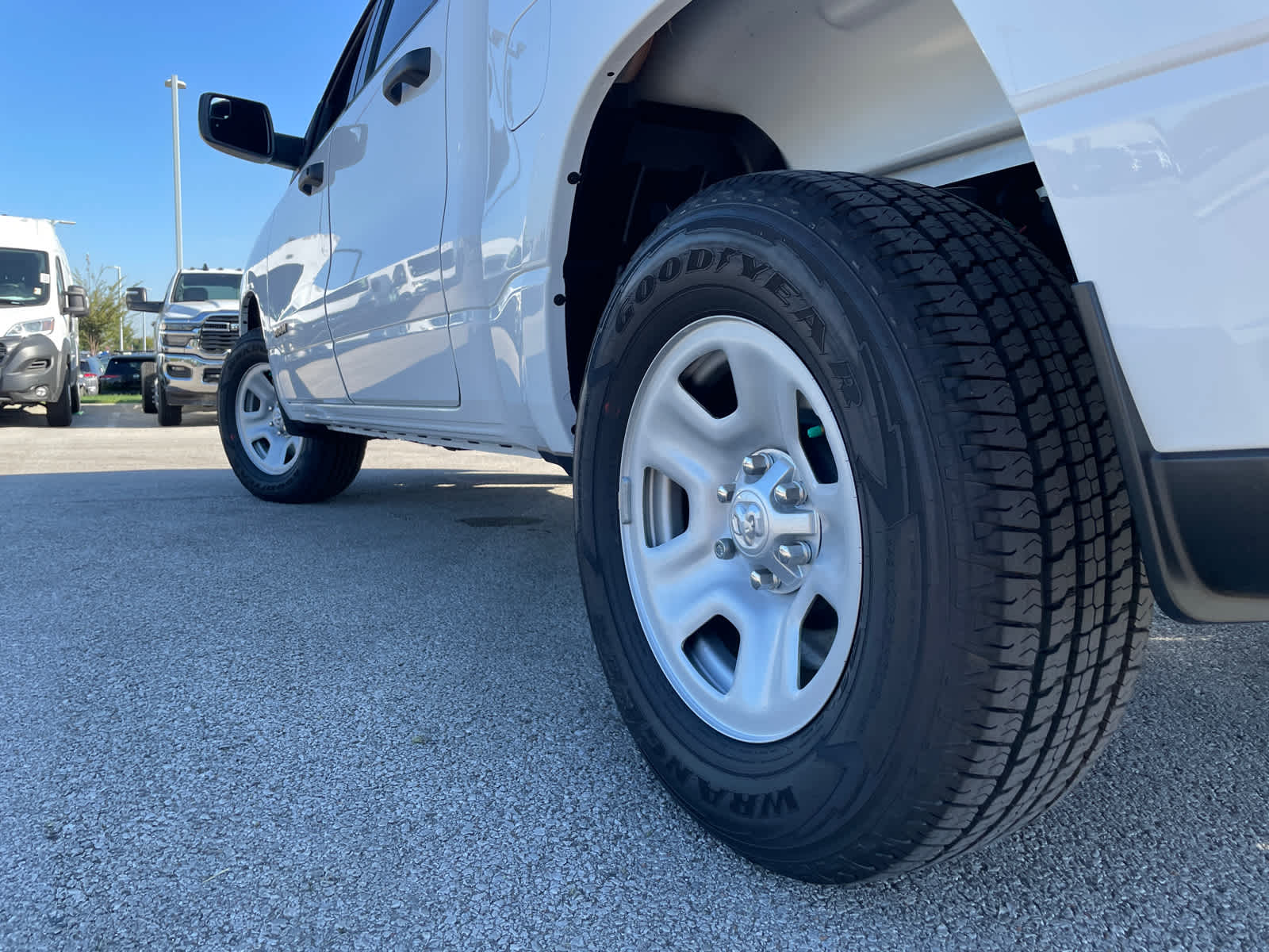 2025 Ram 1500 Tradesman photo 6