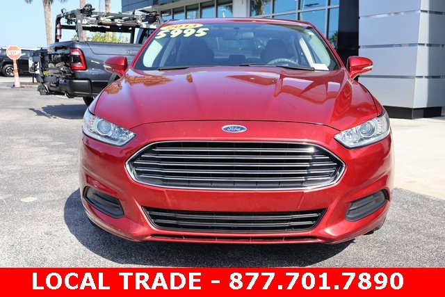 2013 Ford Fusion SE photo 3