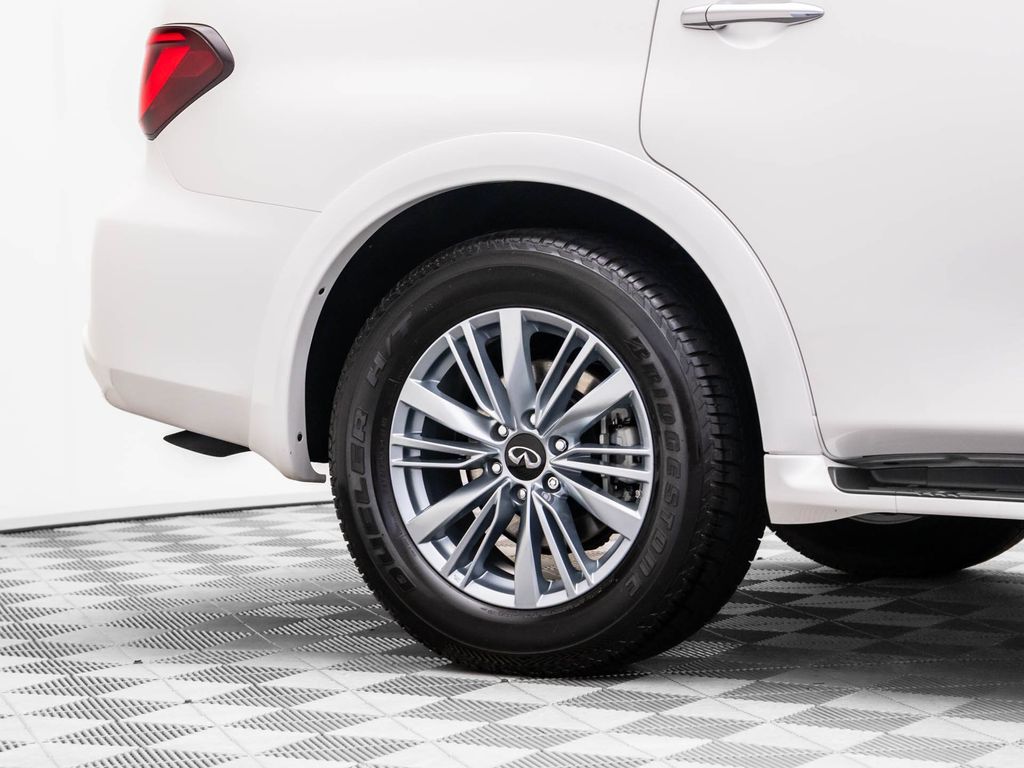 2024 Infiniti QX80 Luxe photo 31