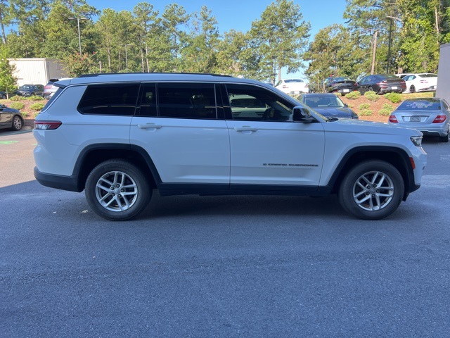2023 Jeep Grand Cherokee Laredo photo 6