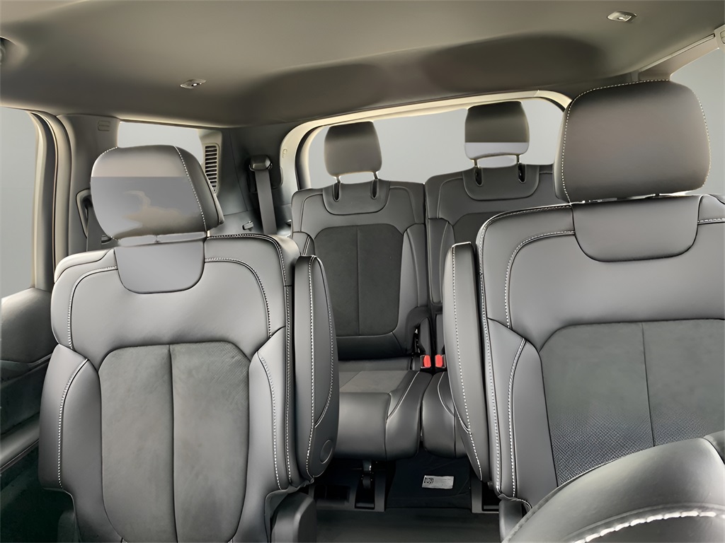 2025 Jeep Grand Cherokee Altitude X photo 39