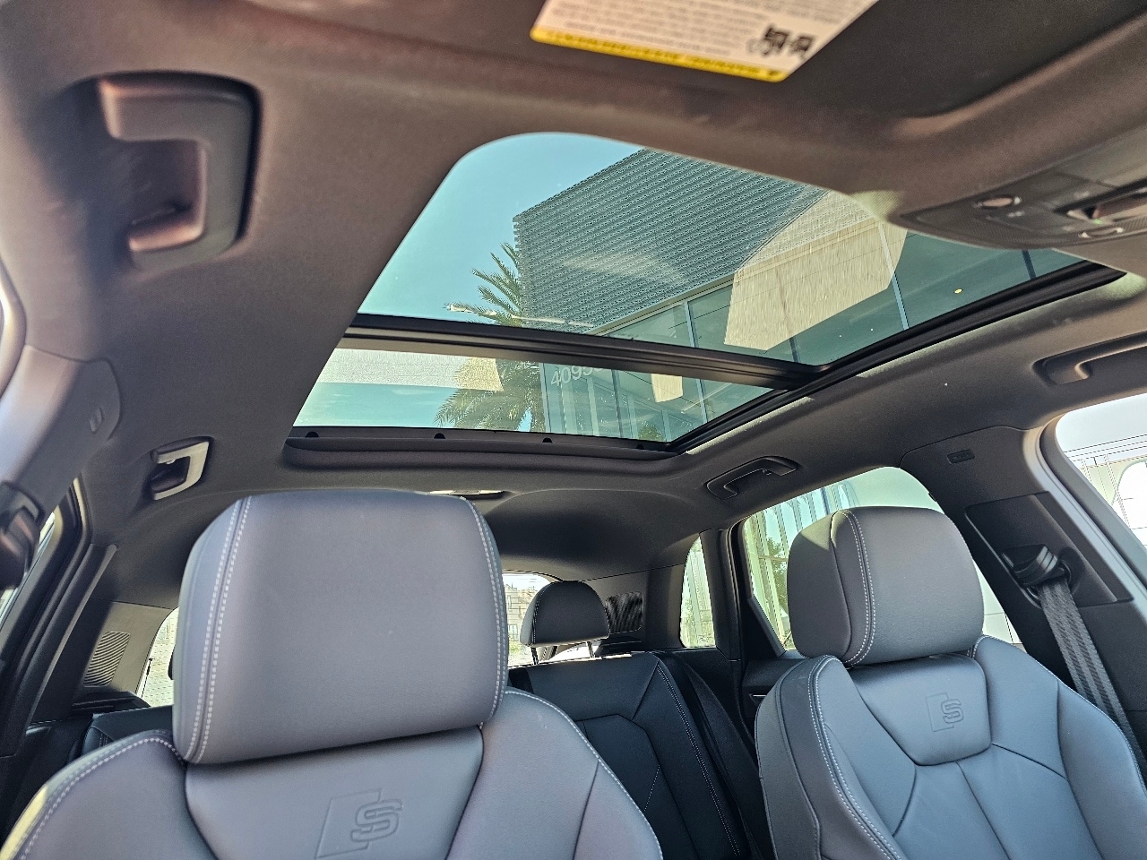 2025 Audi Q3 Premium S line photo 3