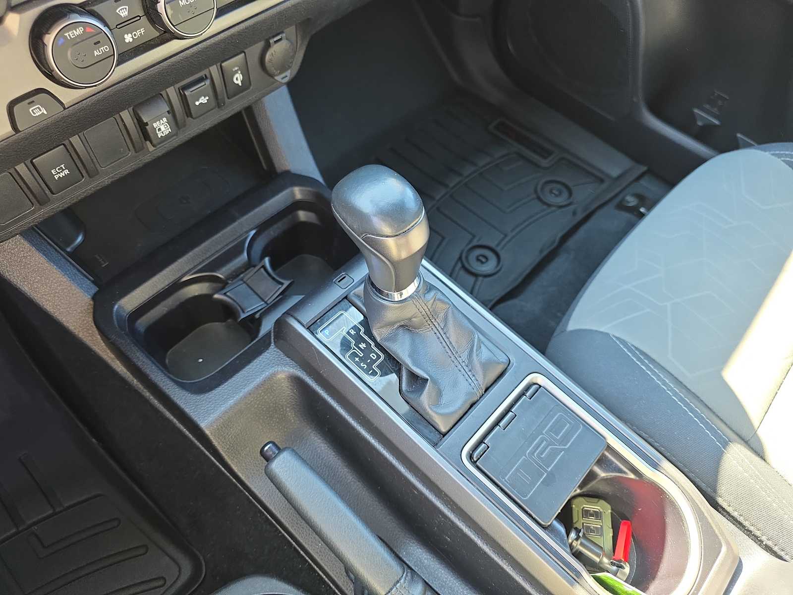 2022 Toyota Tacoma TRD Sport 4x4 photo 19