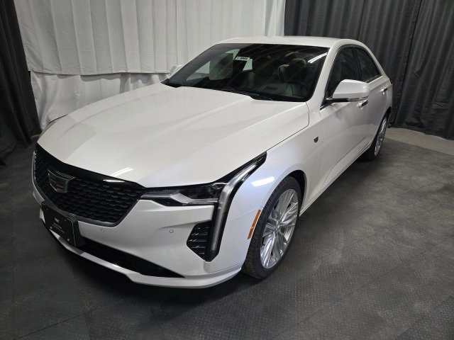 2025 Cadillac CT4