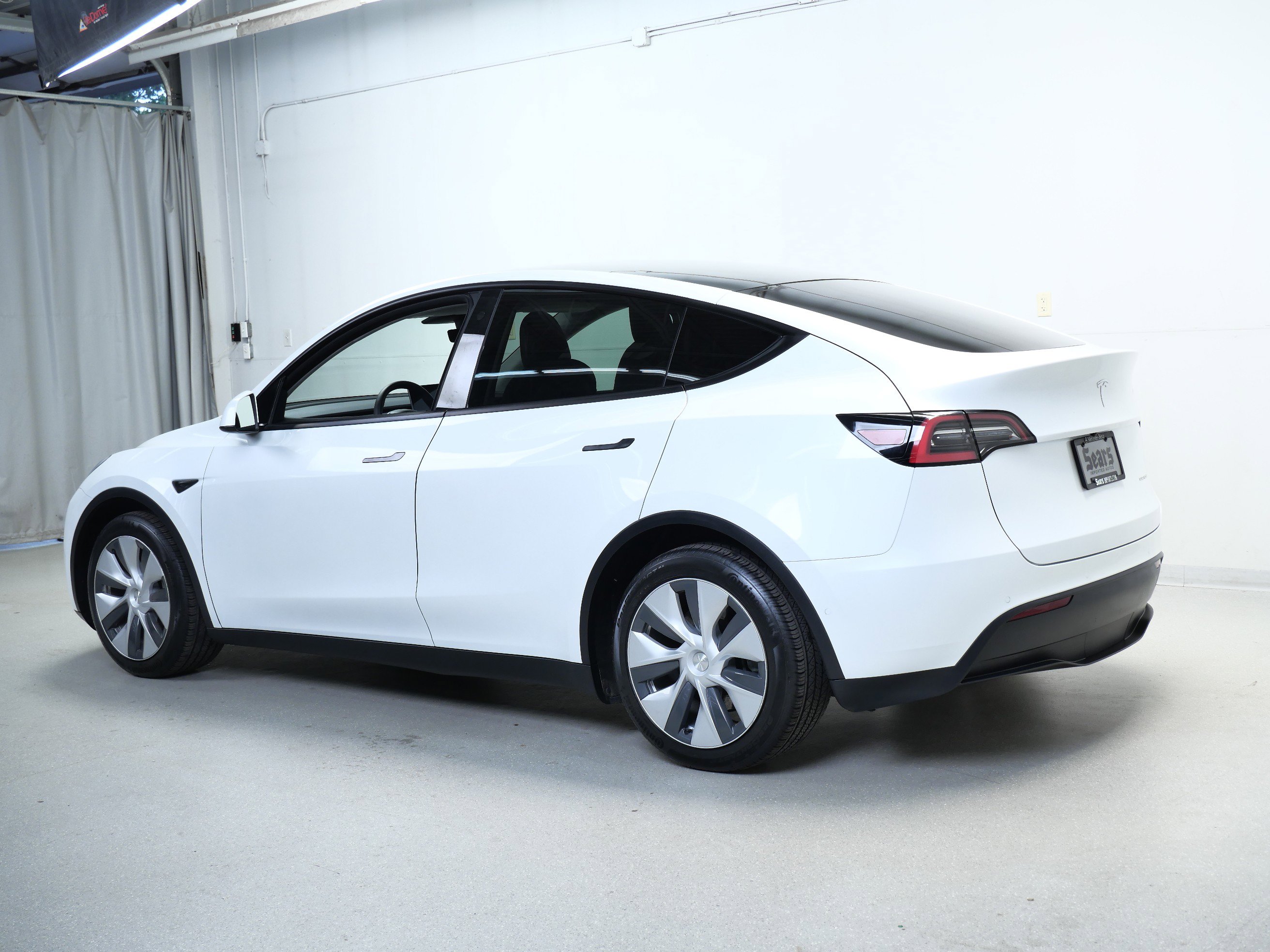 2021 Tesla Model Y Long Range photo 10