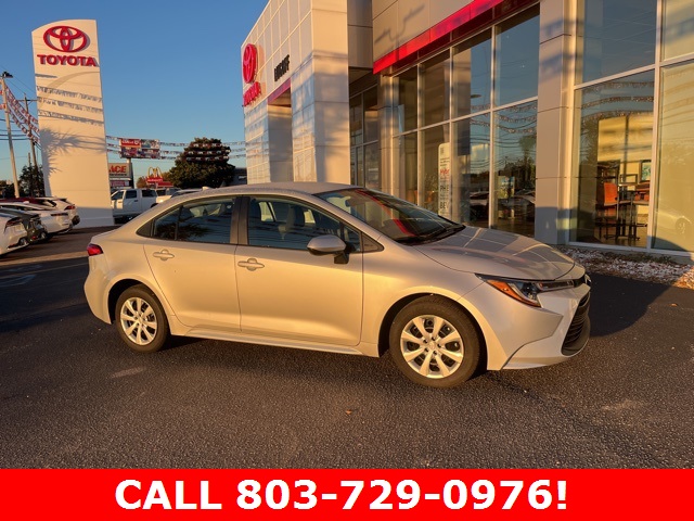 2025 Toyota Corolla LE photo 2