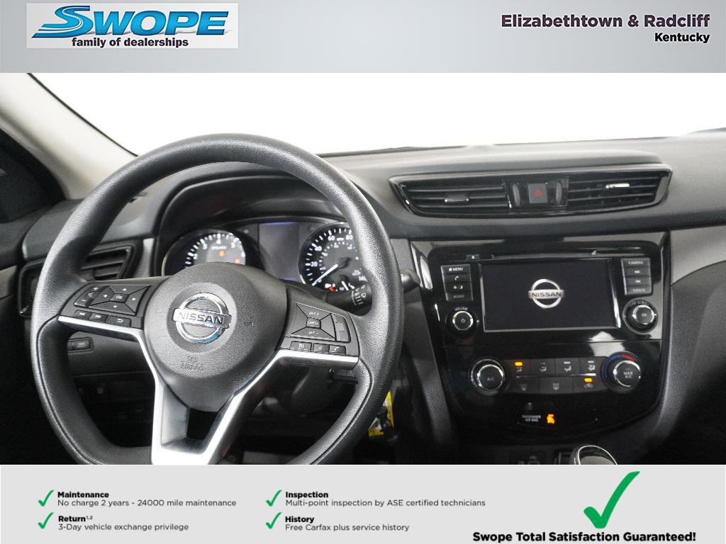2022 Nissan Rogue Sport S photo 2