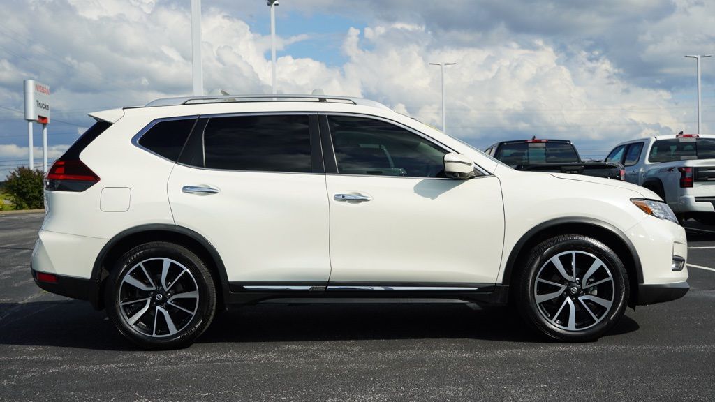 2018 Nissan Rogue SL photo 3