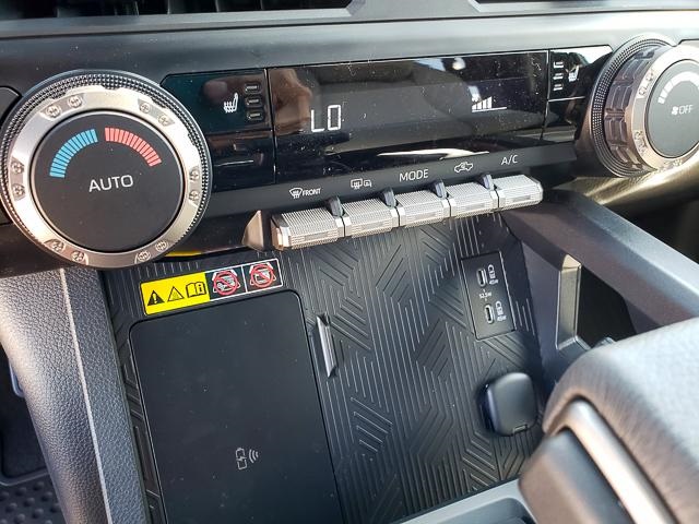 2025 Toyota Tacoma SR5 photo 14
