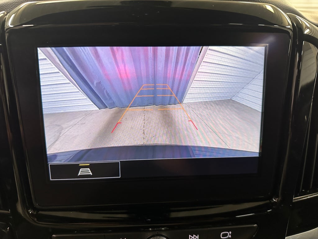 2023 Chevrolet Traverse Leather photo 10