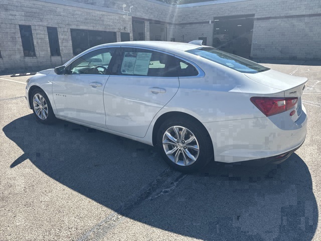 2023 Chevrolet Malibu 1LT photo 3