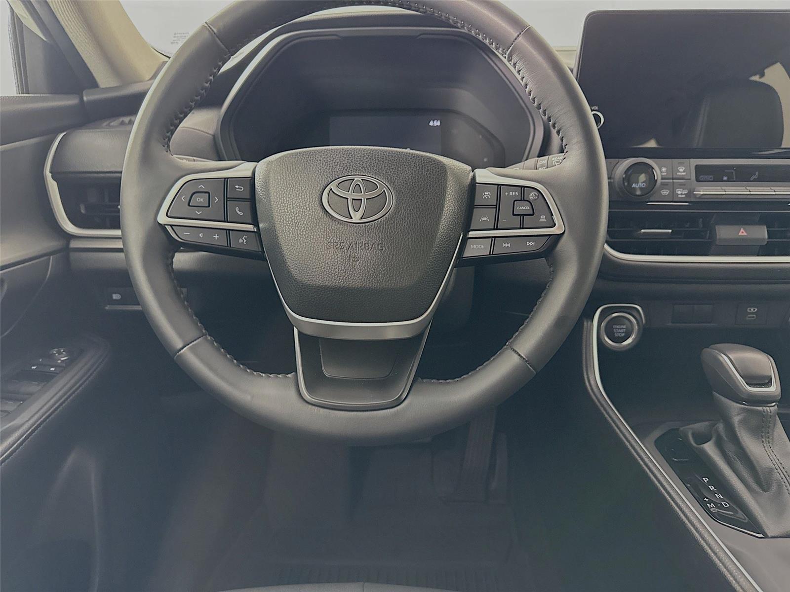 2024 Toyota Grand Highlander XLE photo 32