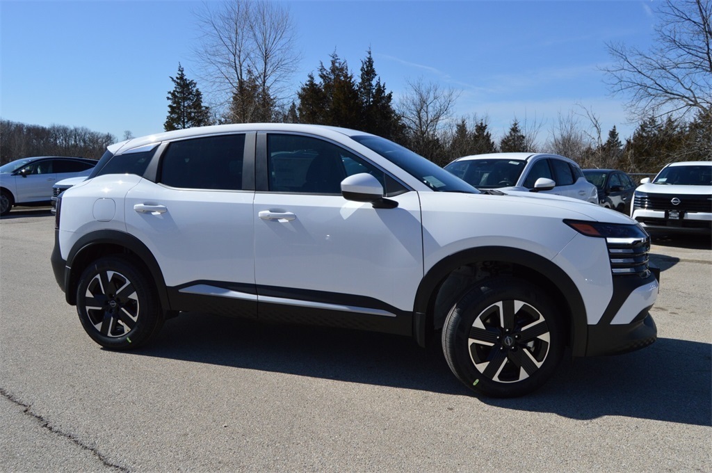 2025 Nissan Kicks SV photo 4