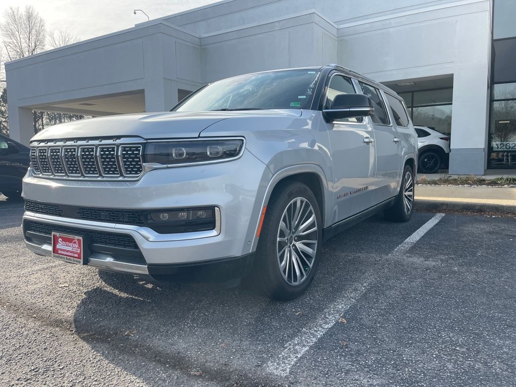 2024 Jeep Grand Wagoneer L Series III's photo