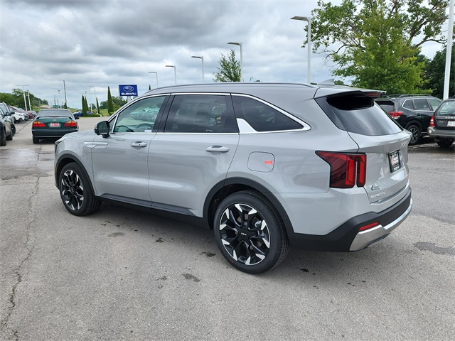 2026 Kia Sorento SX photo 5