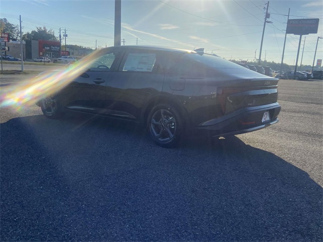 2025 Kia K4 LXS photo 4