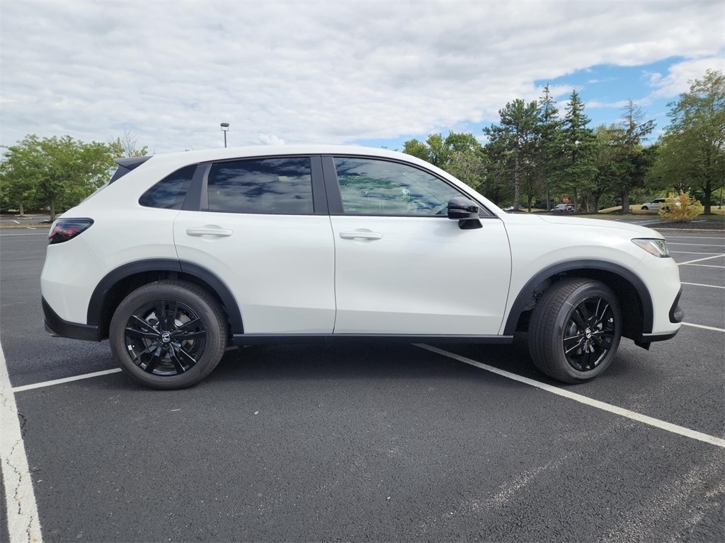 2026 Honda HR-V Sport photo 17