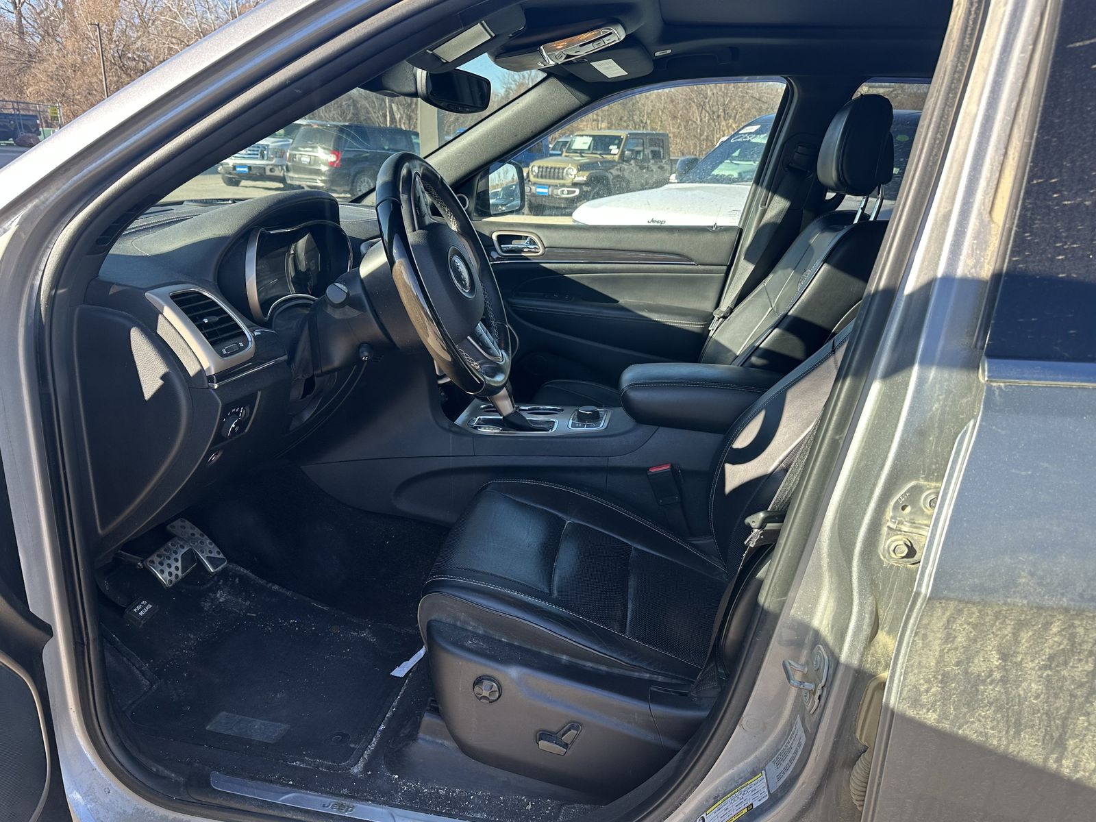 2017 Jeep Grand Cherokee Overland photo 4