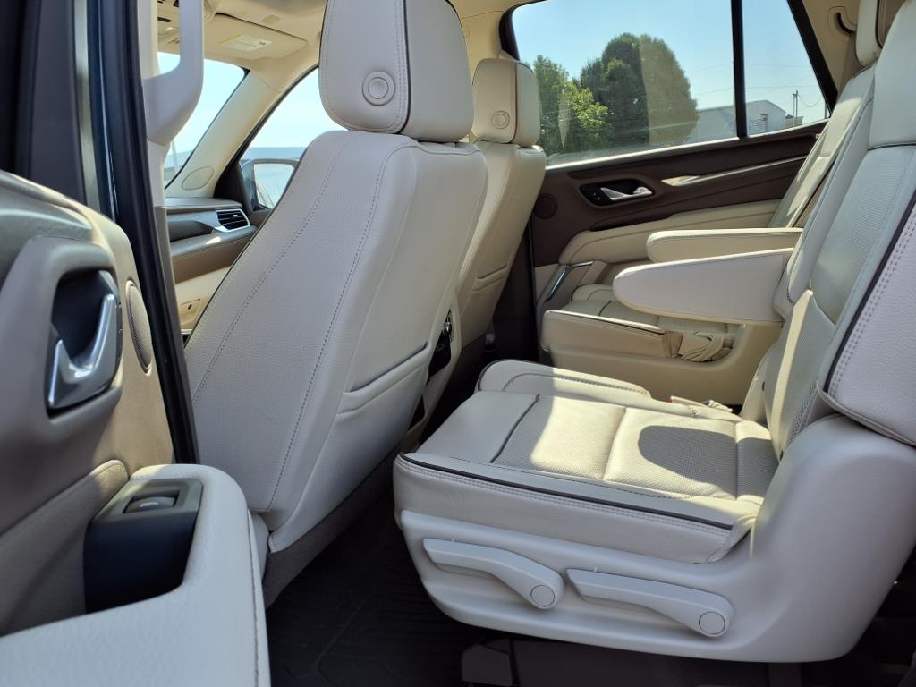 2021 Gmc Yukon Denali photo 3