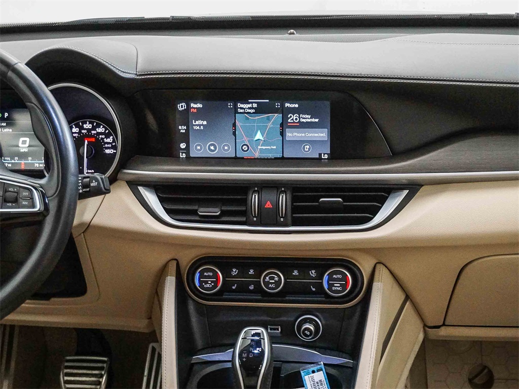 2020 Alfa Romeo Stelvio Ti photo 13