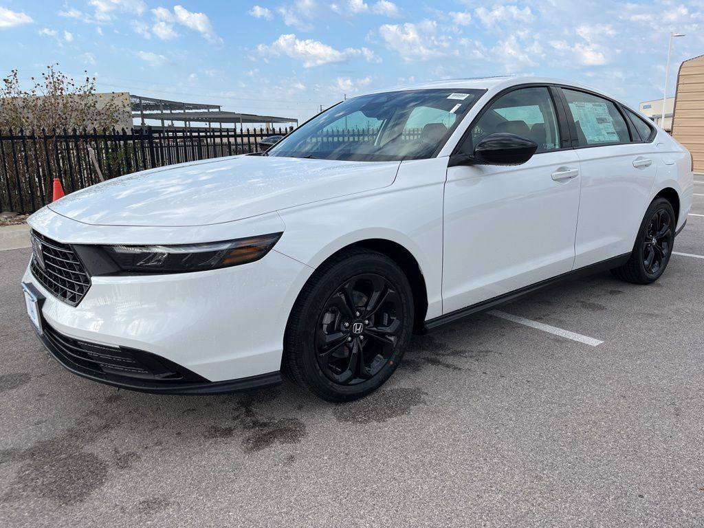 2025 Honda Accord SE's photo