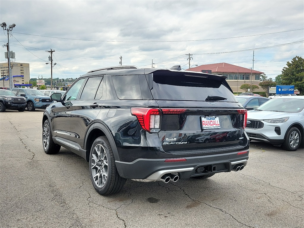 2025 Ford Explorer Platinum photo 3