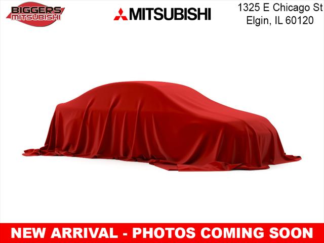 2025 Mitsubishi Outlander ES's photo