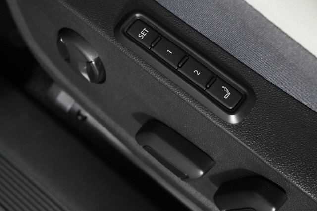 2021 Volkswagen ID.4 Pro S photo 4