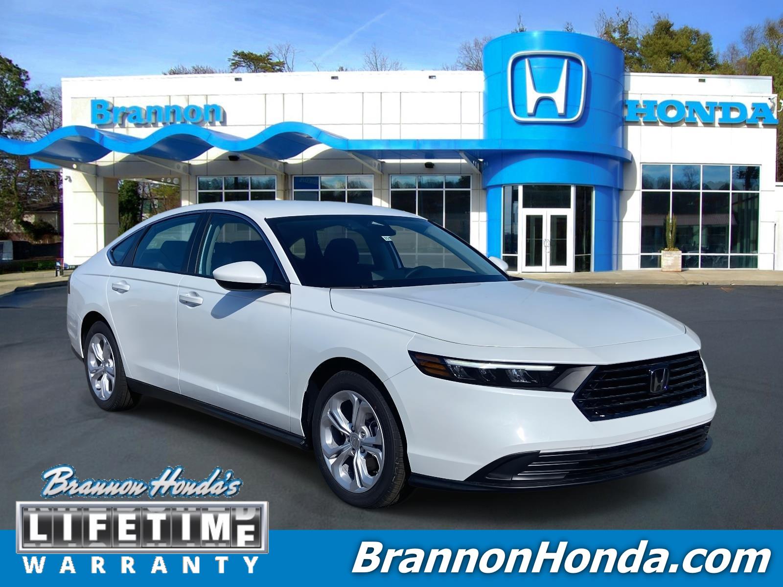 2025 Honda Accord LX's photo