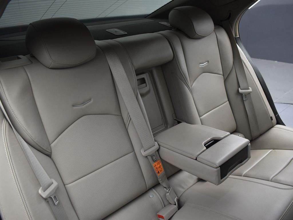 2018 Cadillac CTS Base photo 19